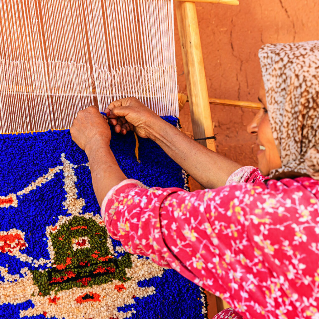 bazar-majorelle-categorie-cosmetique-beaute-s-categorie-linges-de-maison-tapis-sq